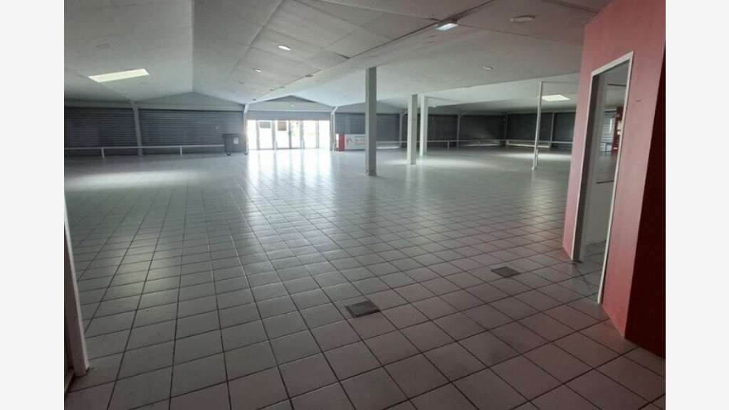 À louer local d'activités de 600m² à Fagnières
