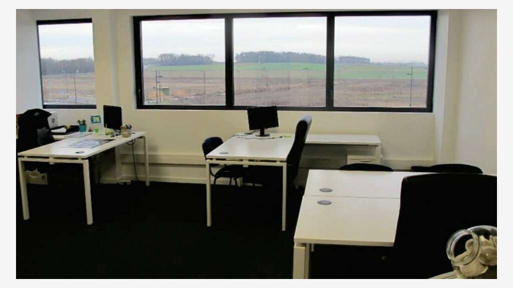 À vendre ou à louer – Locaux d'activités de 245 m²