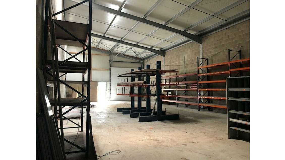 A louer local d'activités 250m² à Fauquembergues