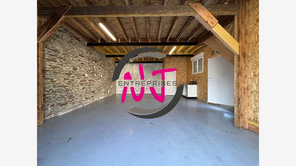A louer local d'activité 98m² Feneu Angers Nord