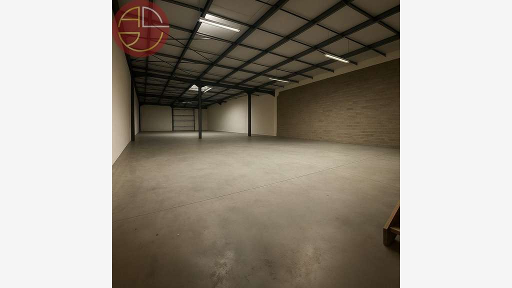 A louer entrepôt 1500m² à Fenouillet