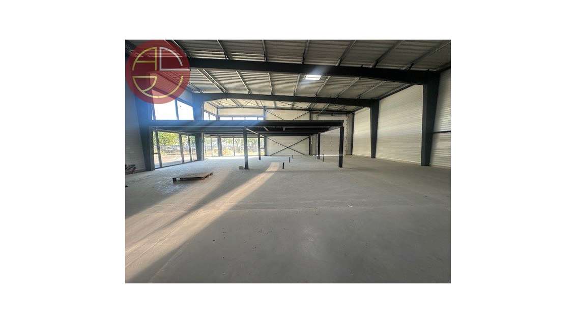 Loue entrepôt 756m² à Toulouse Nord-Est Fenouillet
