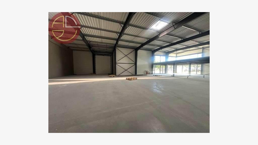 Loue entrepôt 756m² à Toulouse Nord-Est Fenouillet
