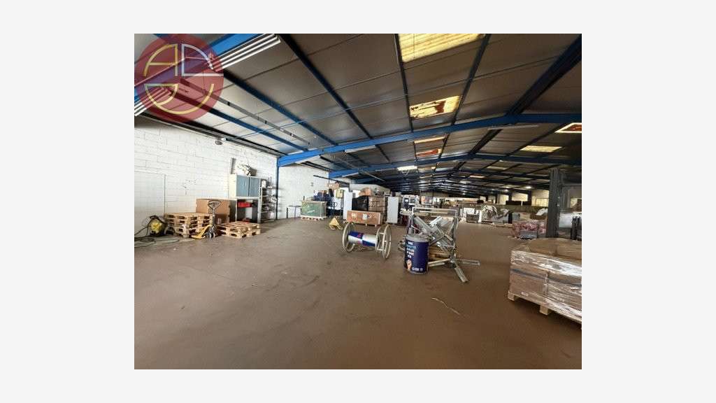A louer entrepôt 1000m² à Fenouillet RN20