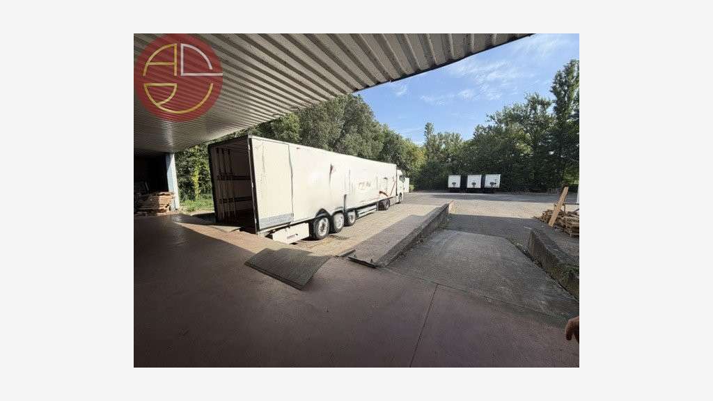 A louer entrepôt 1000m² à Fenouillet RN20