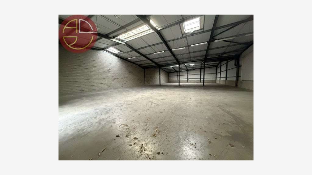 À louer entrepôt 720m² à Fenouillet proche RN20