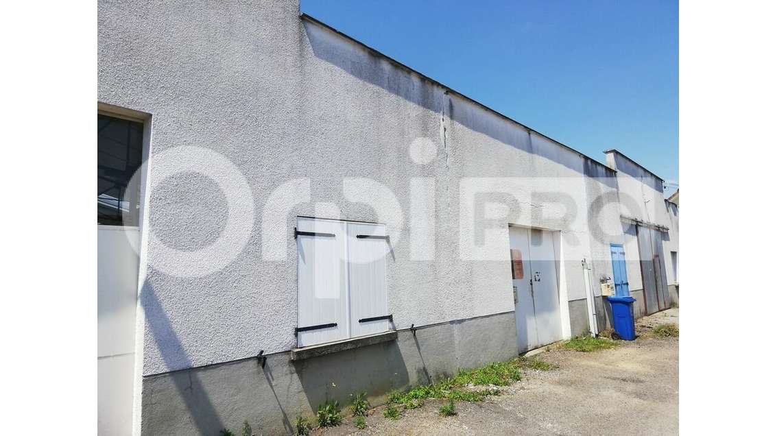 A louer local d'activités de 110m² à Feytiat