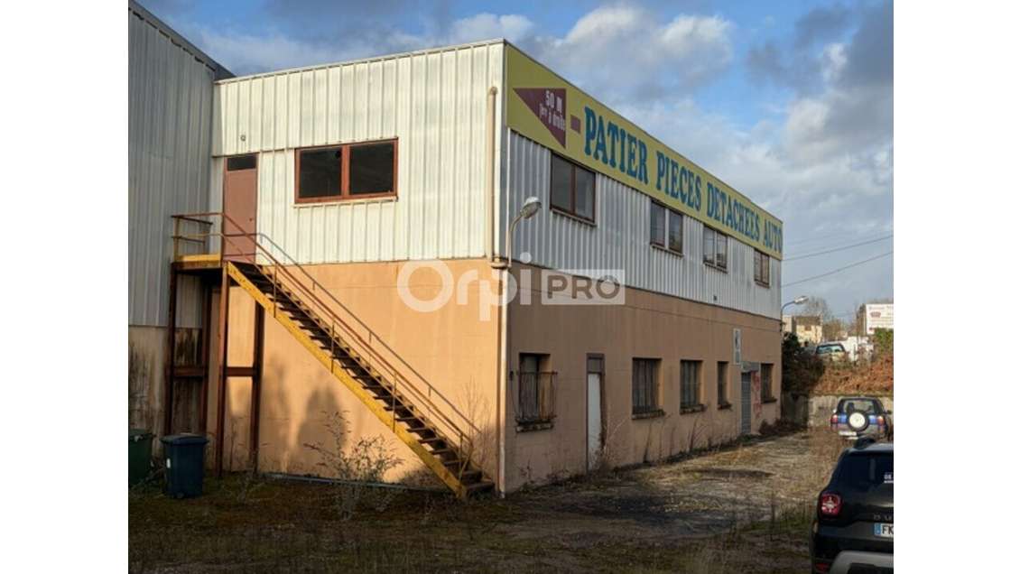 A louer local idéalement situé proche A20 Feytiat 