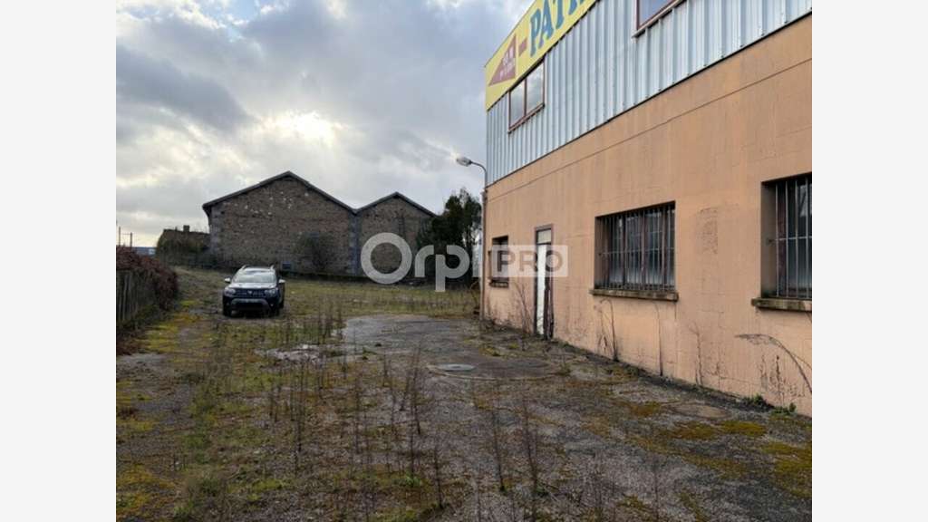 A louer local idéalement situé proche A20 Feytiat 