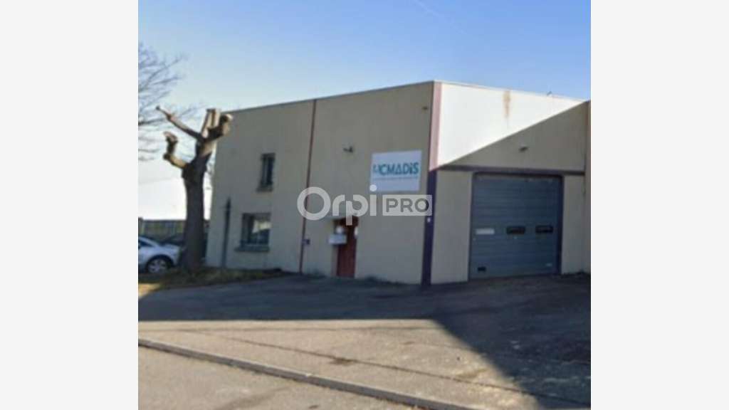 Local d'activité bureaux de 367m² à louer à Feyzin