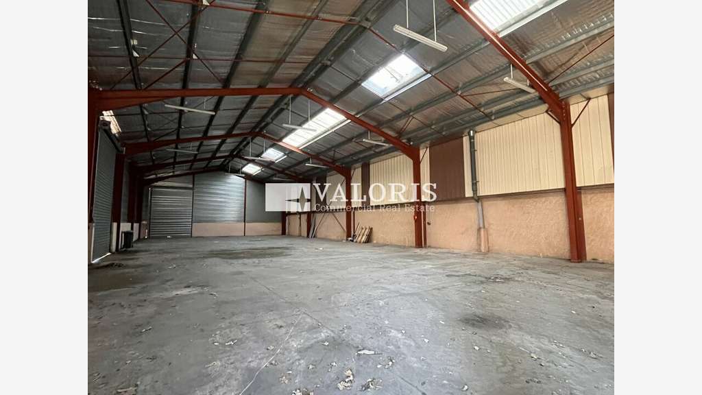 A louer entrepôt logistique à Flassans-sur-Issole