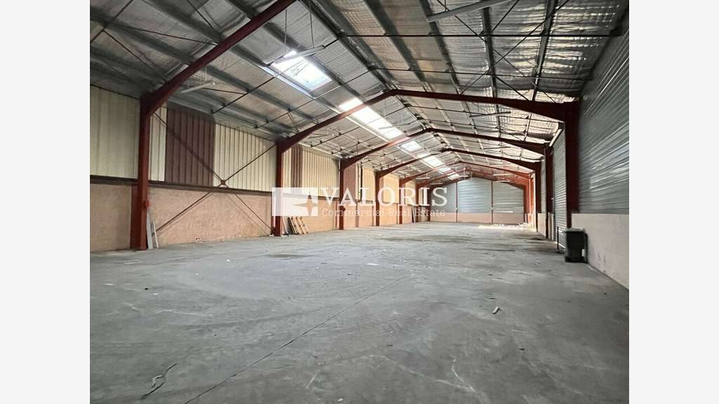 A louer entrepôt logistique à Flassans-sur-Issole