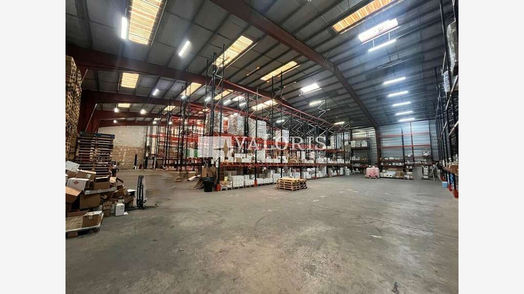 A louer entrepôt logistique à Flassans-sur-Issole