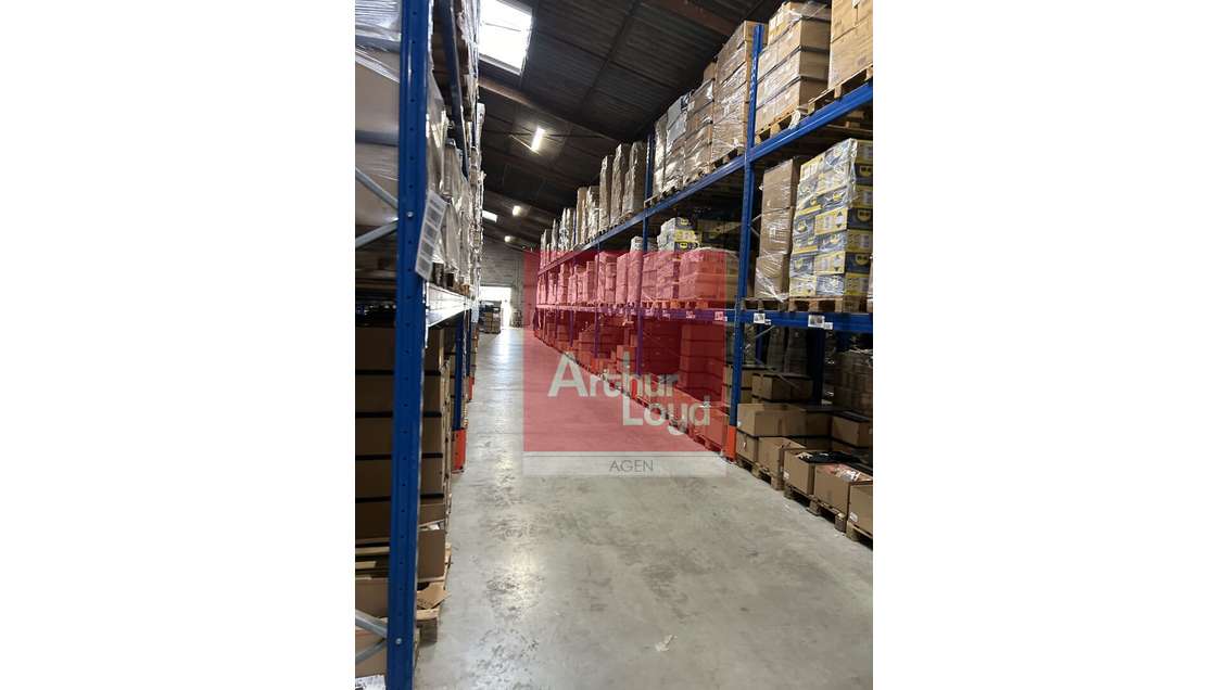 Local d'activité/entrepôt à louer 4850m² Fleurance