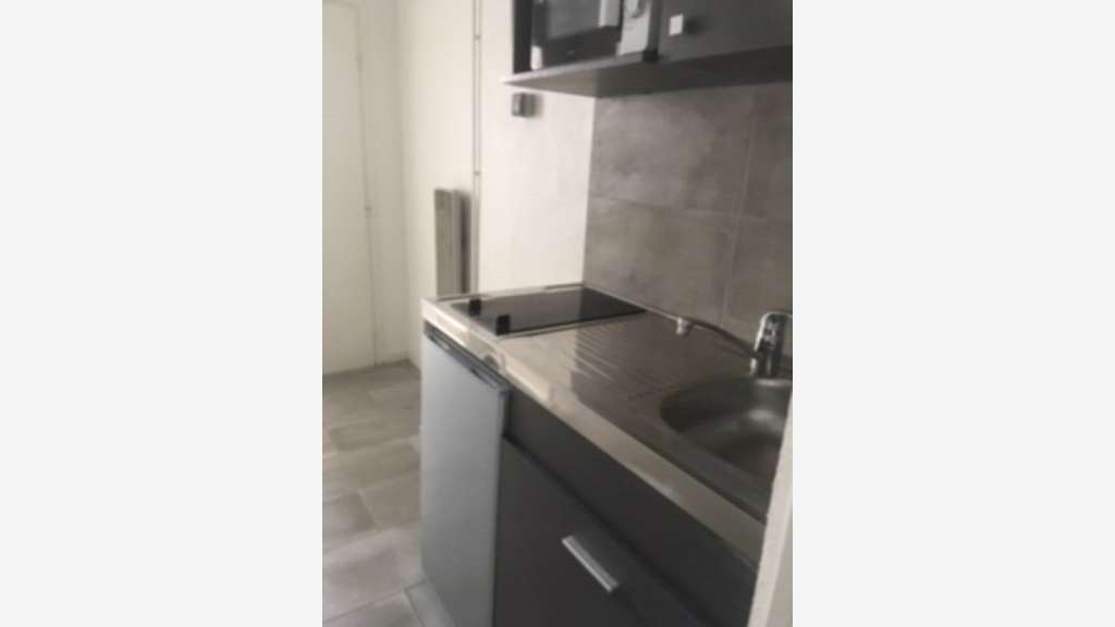 Local d'activités 405m² à louer Fleurieu-sur-Saône