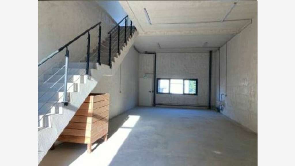 Local d'activités mixte 349m² Fleurieu sur Saône