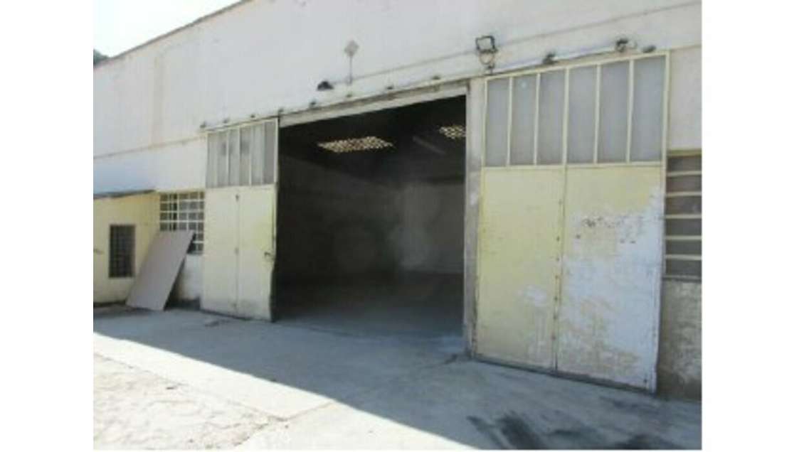 A louer local d'activités 160m² Fleurieu-sur-Saône