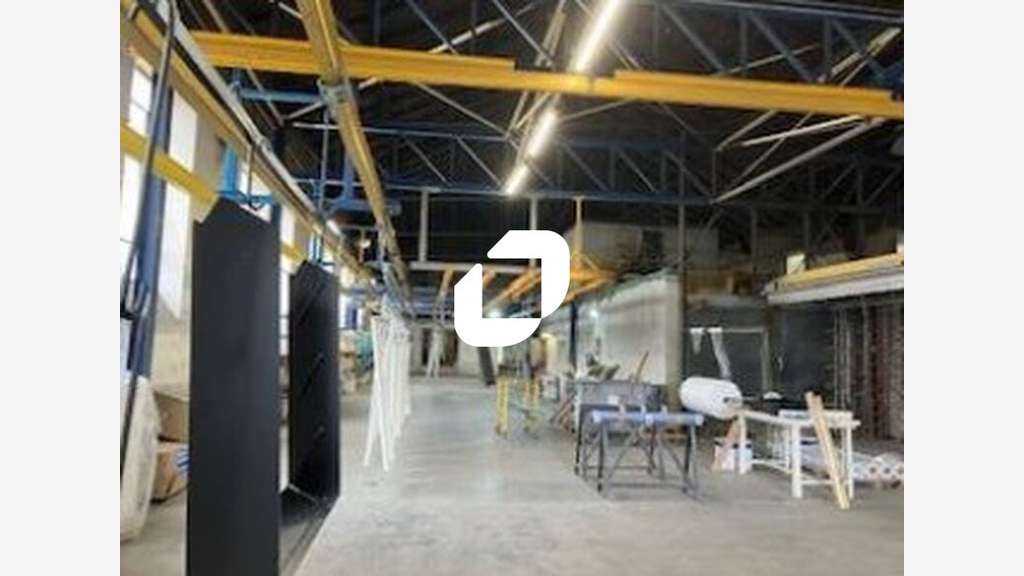 A louer Local d'activité 1480m² Fleurieu sur saone