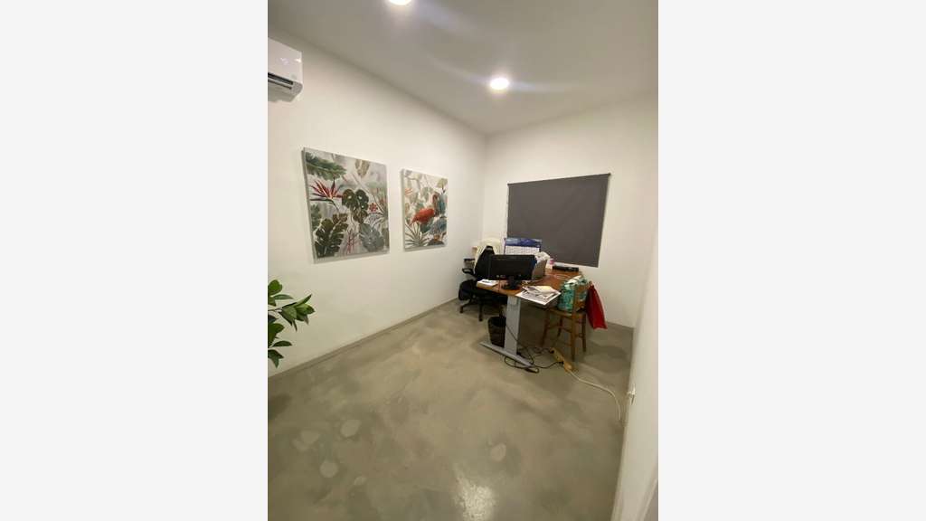 A louer local d'activités 300m² , FdF, rénové