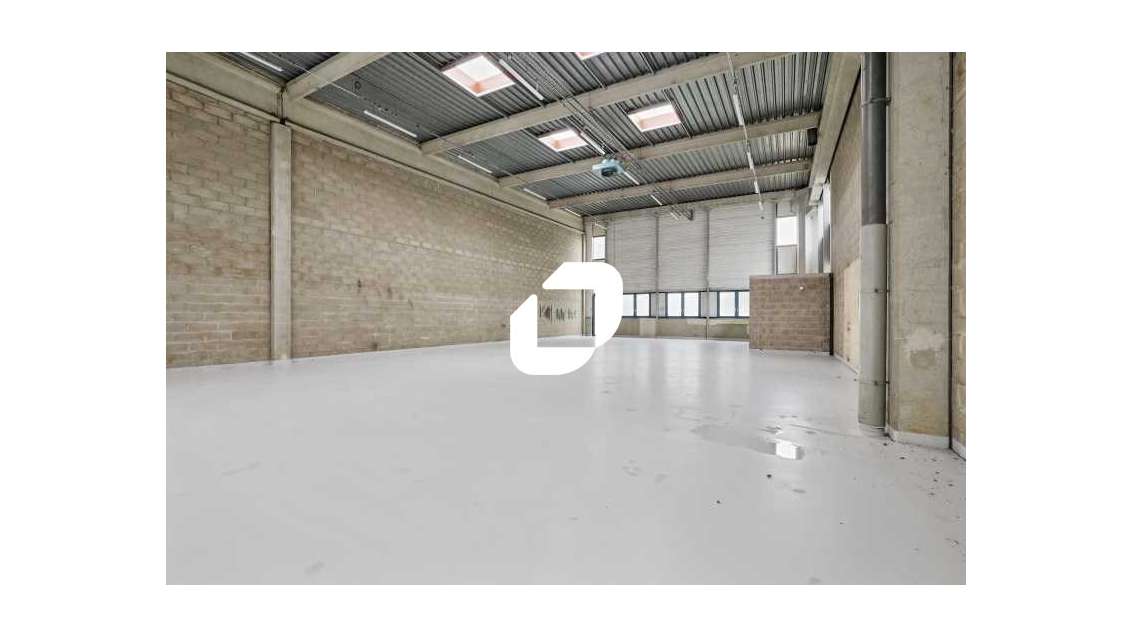 A louer Local d'activité 2426m² Fresnes
