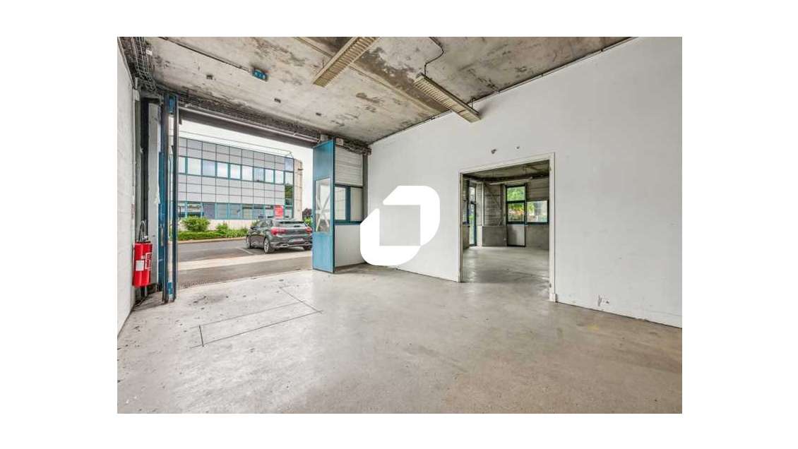 A louer Local d'activité 1115m² Fresnes