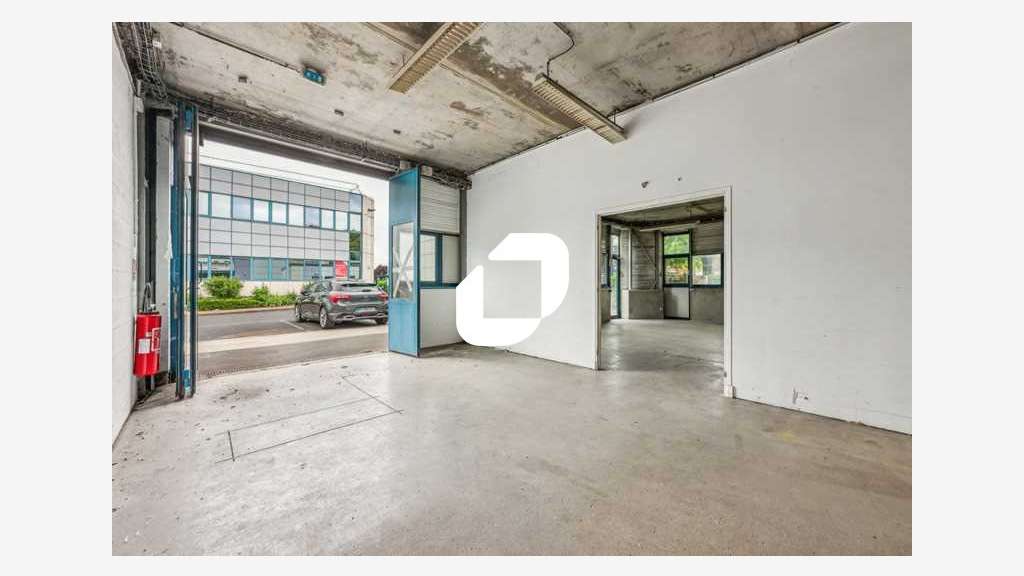 A louer Local d'activité 1115m² Fresnes