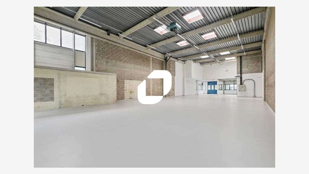 A louer Local d'activité 2426m² Fresnes