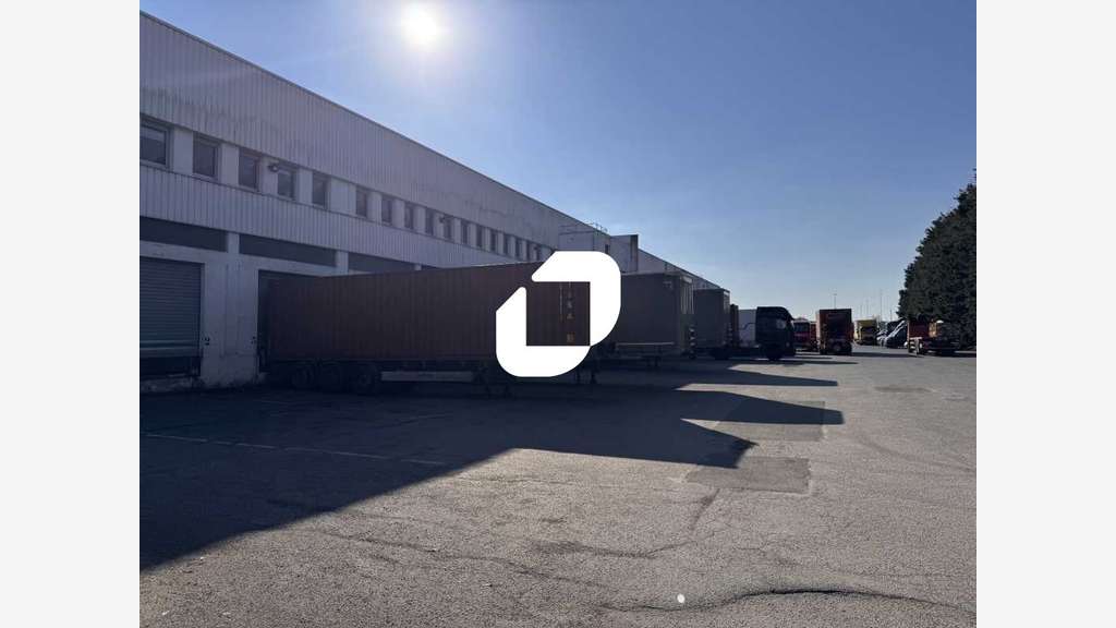A louer Local d'activité 5378m² Fretin