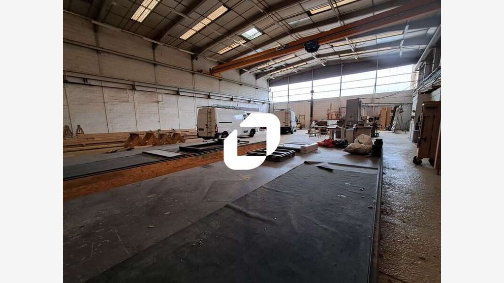 A louer Local d'activité 920m² Fretin
