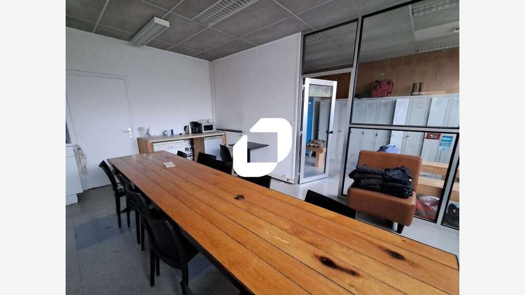 A louer Local d'activité 920m² Fretin