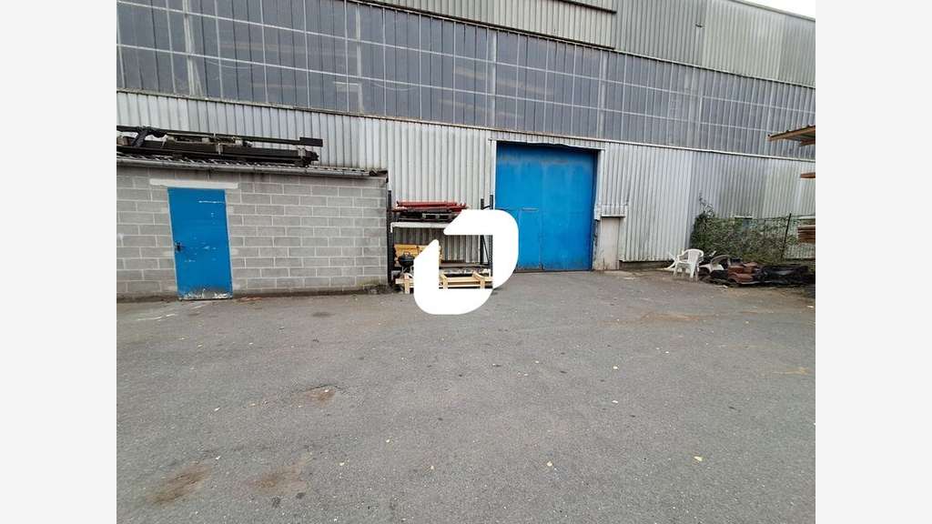 A louer Local d'activité 920m² Fretin