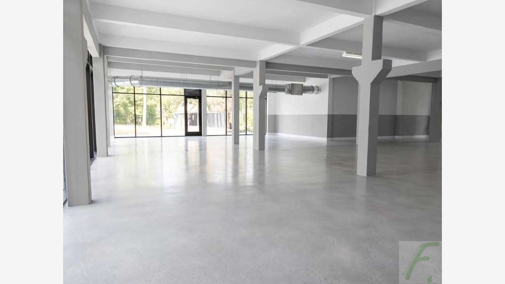 Loue local activité à partir de 100m² à Froges
