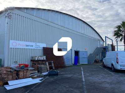 Location Locaux d'activités - Entrepôts à Frontignan