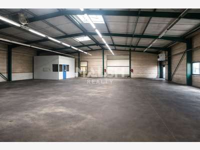 Bâtiment d'activités 1063m² à Frontonas proche A43
