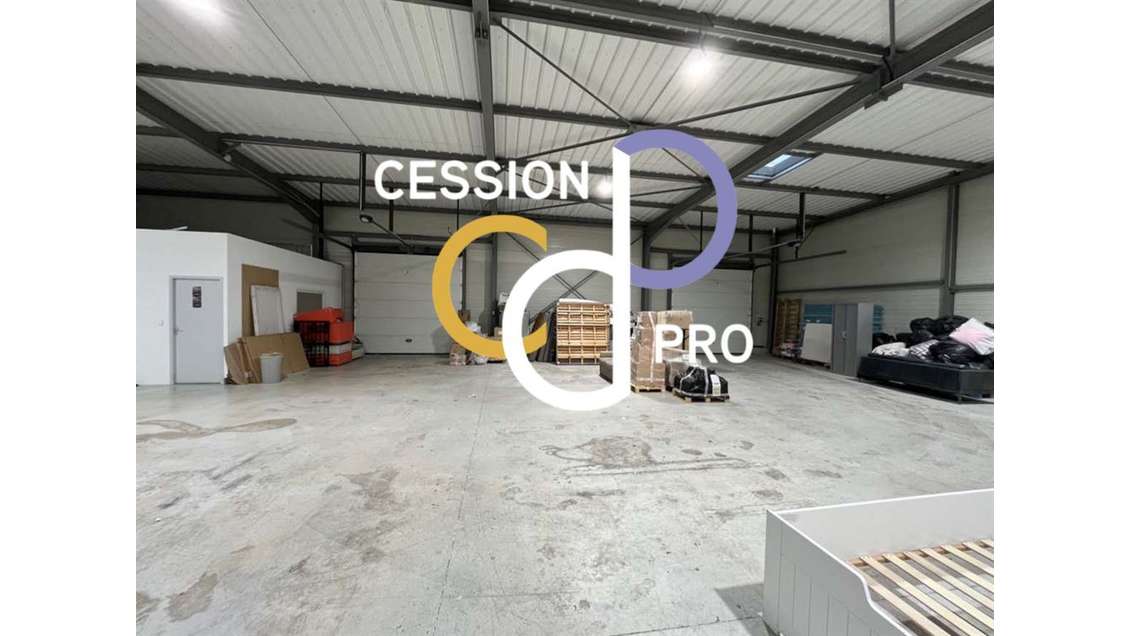 Entrepôt de 430m² à louer en ZAC Gallargues