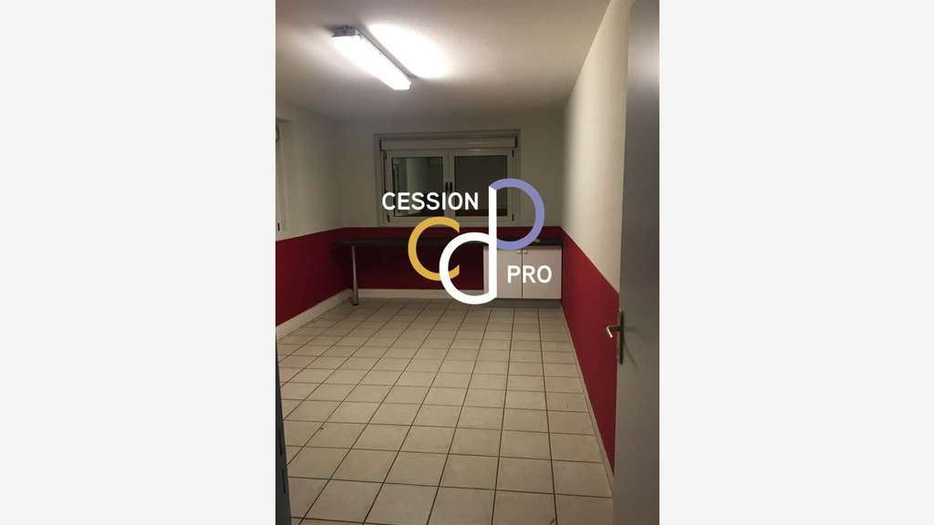 Entrepôt de 430m² à louer en ZAC Gallargues