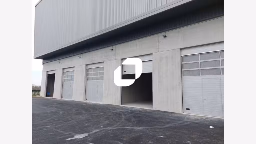 A louer Local d'activité 85m² Galluis