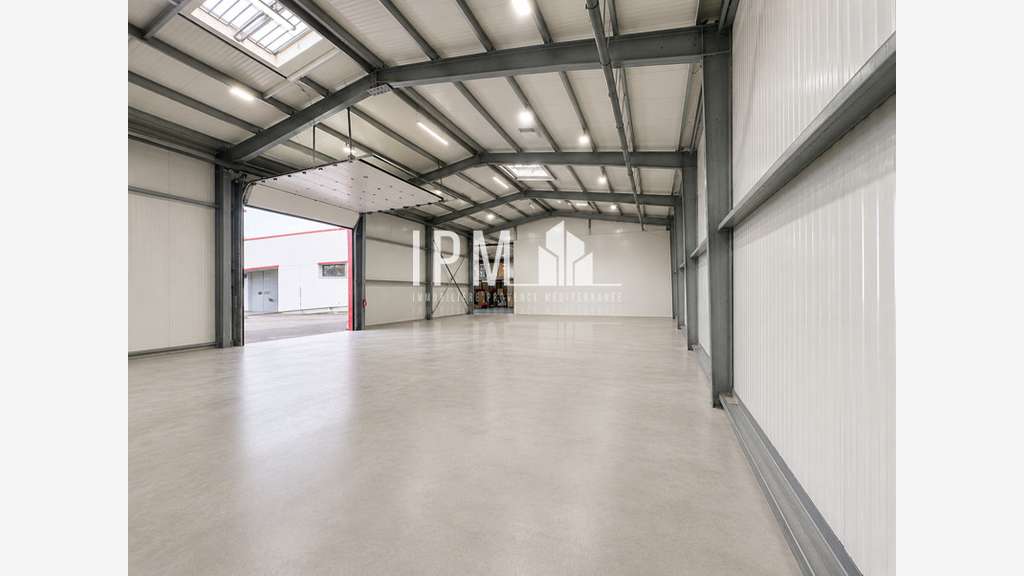 A louer local d'activité de 400m² à Gardanne 13120
