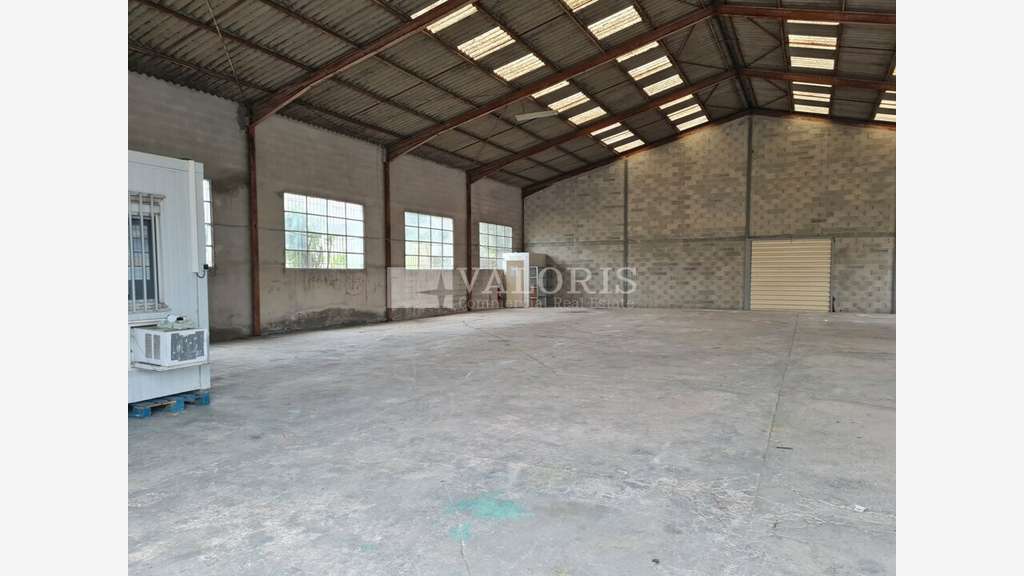 Cellule d'activité 500m² à louer à Gardanne A51/A8