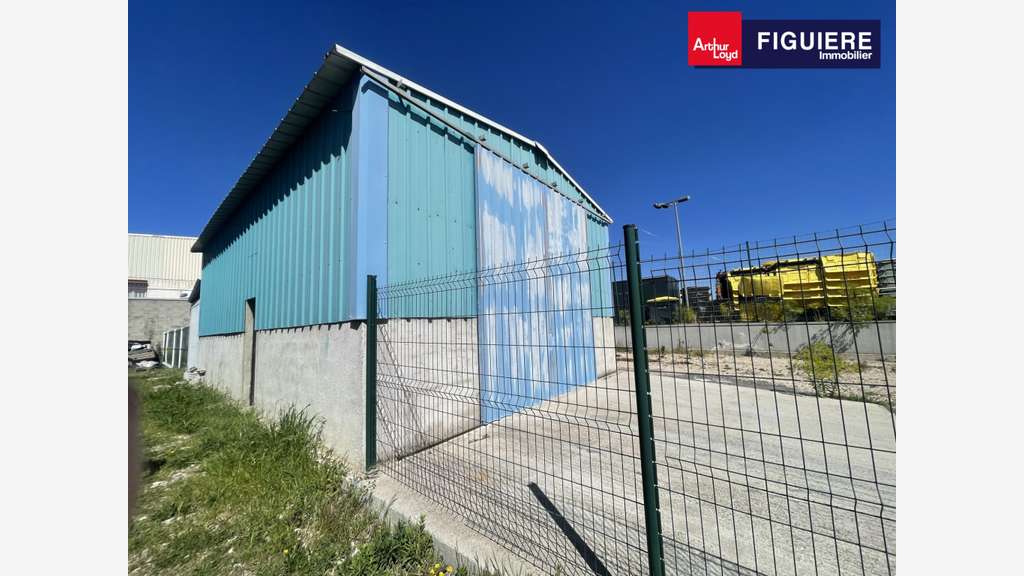 Local d'activités de 70m² à louer en za à Gardanne