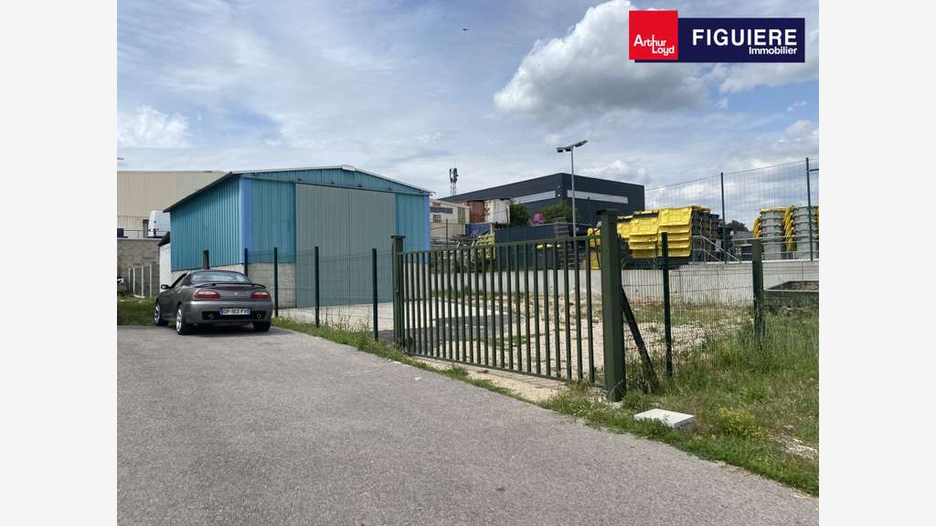 Local d'activités de 70m² à louer en za à Gardanne