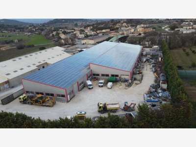 À louer – Entrepôt de 2 276 m² à Gargas – Vauclus
