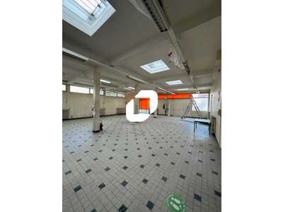 Location Locaux d'activités - Entrepôts à Gargenville