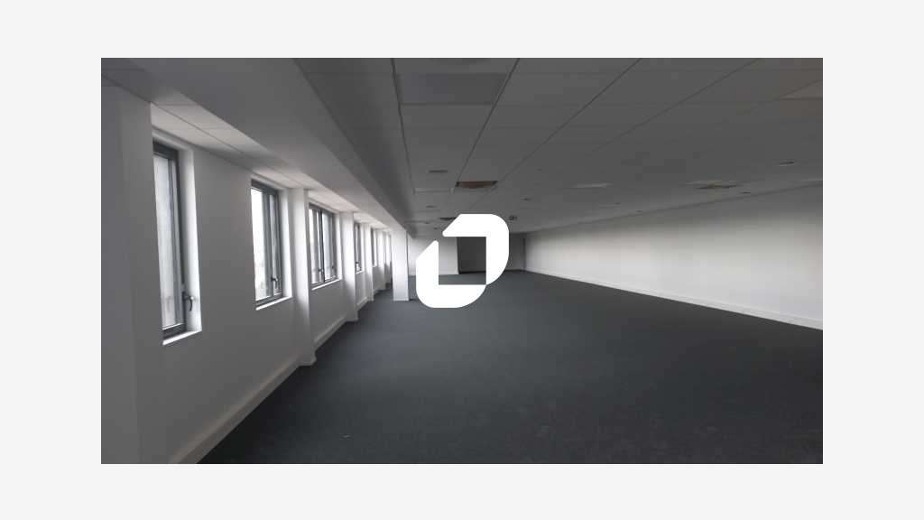 vous propose à la location un immeuble cl