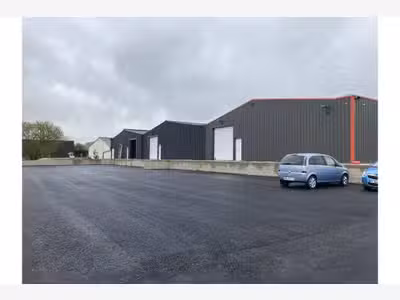 À louer – Local d'activités de 432 m² à Gasvi