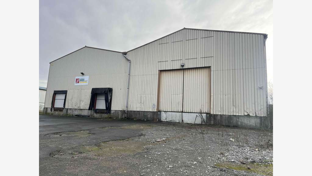 A louer entrepôt de 1250m² à Gauchy