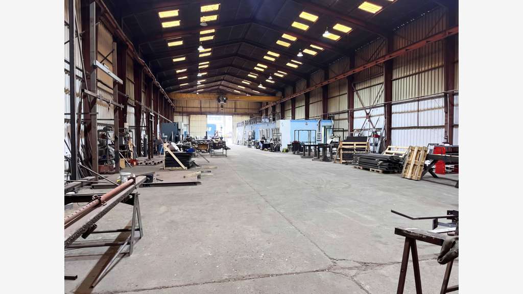 A louer entrepôt de 1250m² à Gauchy