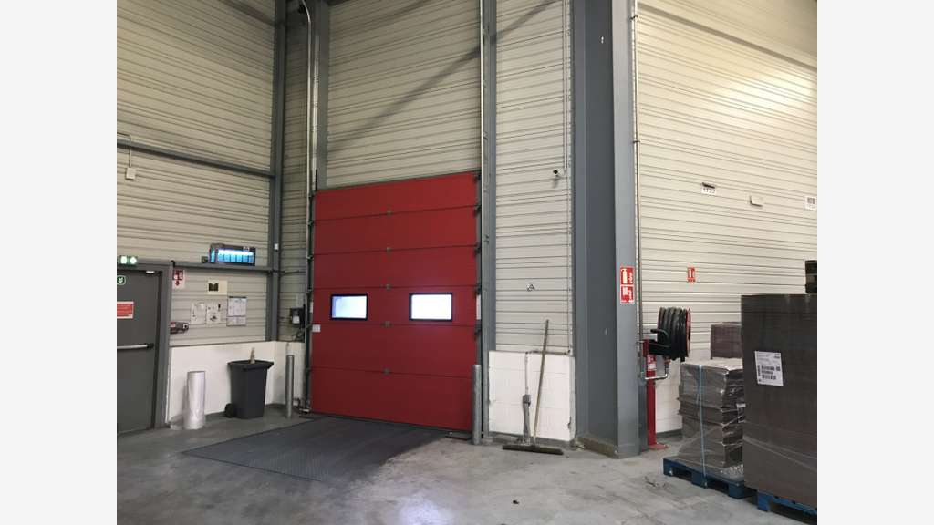 À louer locaux industriels  5069 m² à Gauchy 