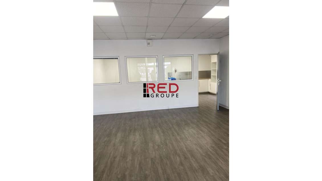 A louer local 90m² RDC à Gémenos