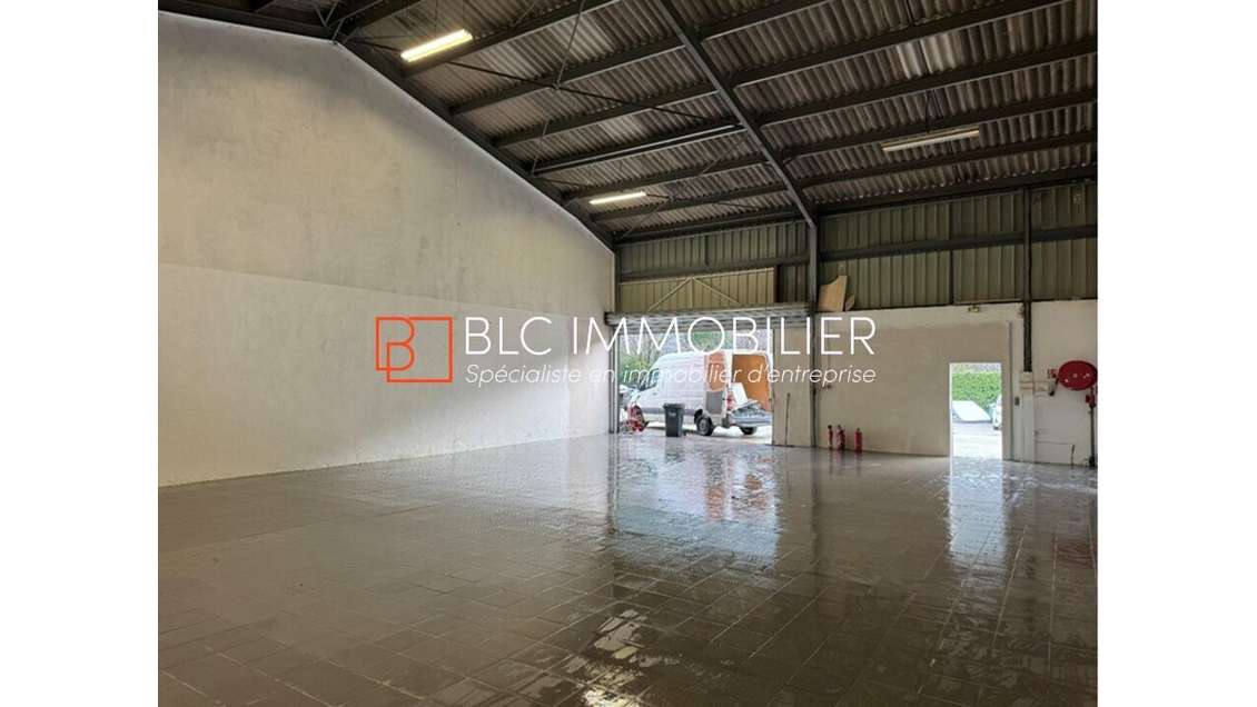 Local 347m² à louer Parc d'activités de Gémenos